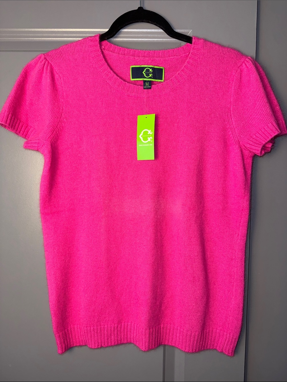 C Wonder Pink Short Sleeve Sweater – Size M